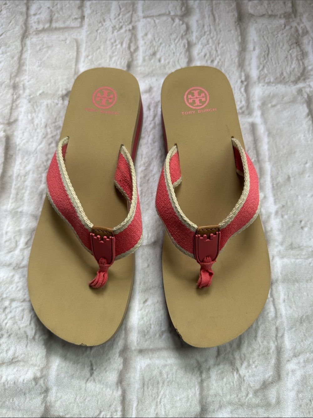 Tory Burch Coral Canvas Thong Sandals with Tan Footbed Size 11